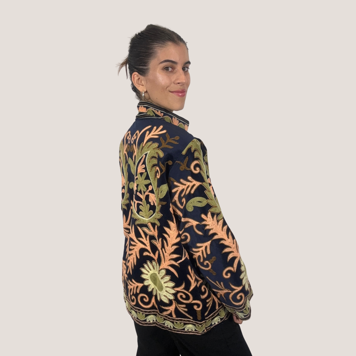 Chaqueta Suzani de Terciopelo - Amara
